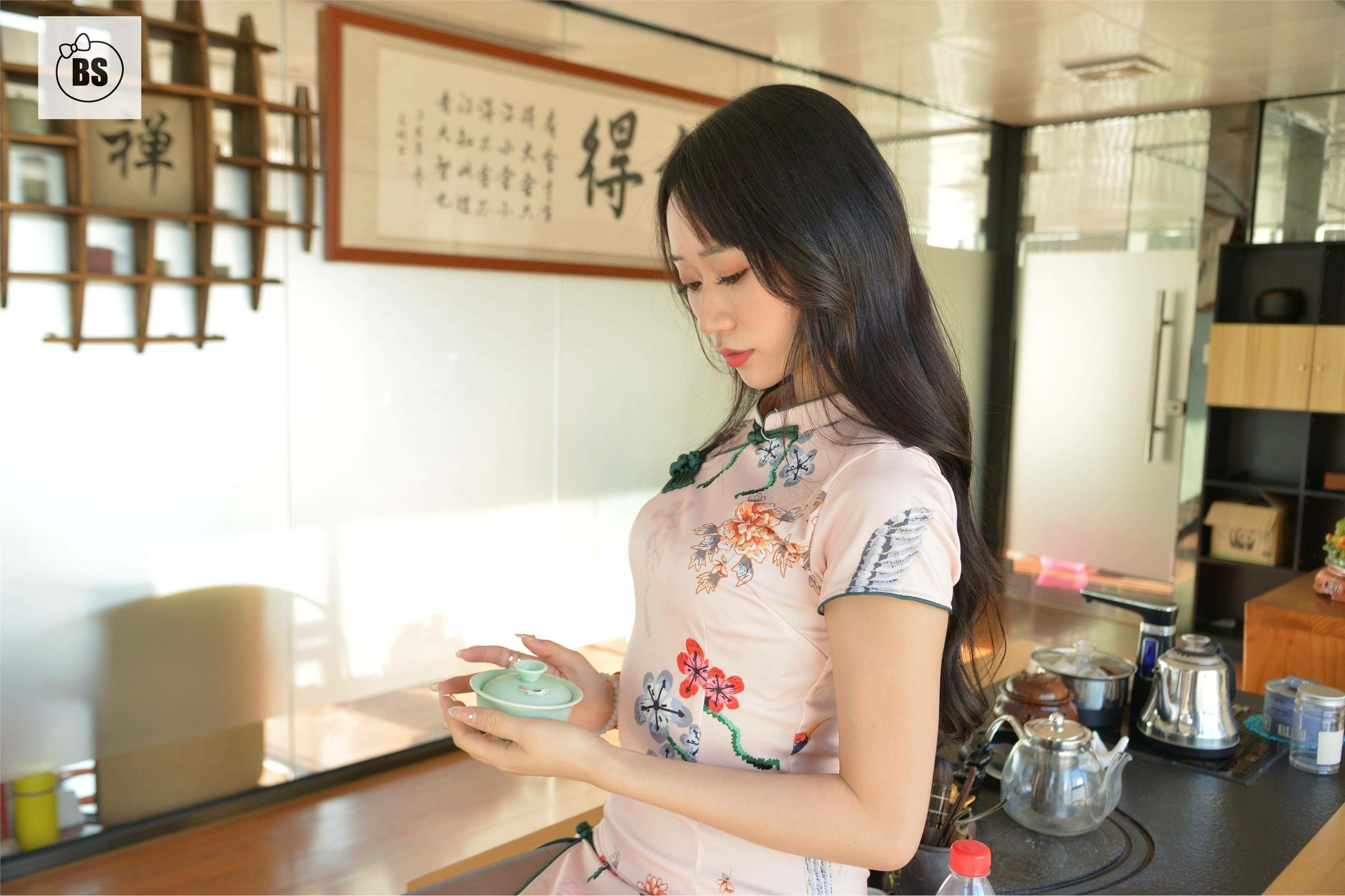 我丝你想 MX014 美西 新来的女助理4